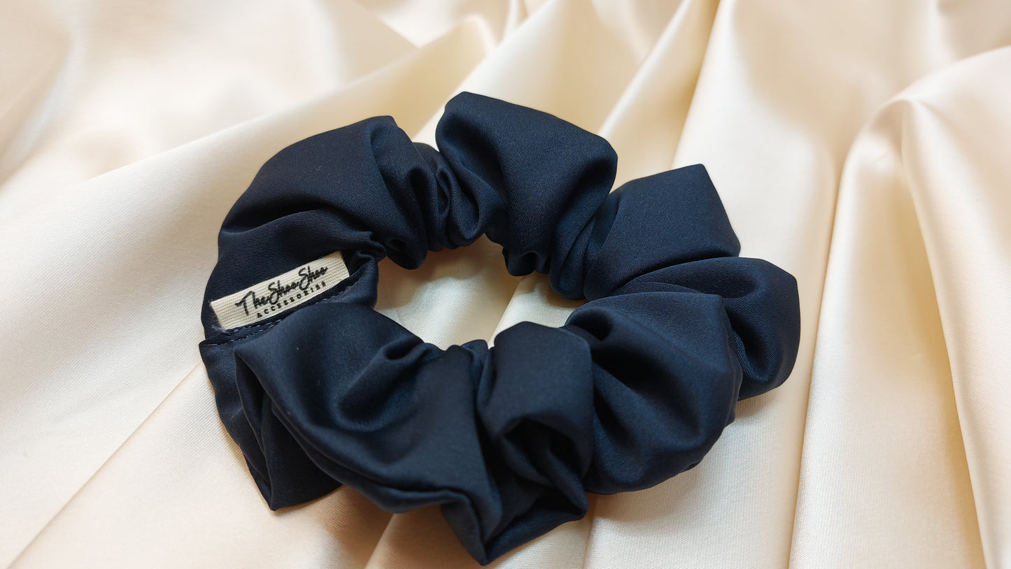Blackberry Navy Blue ShooShoo Microsatin Scrunchie - Handgjord