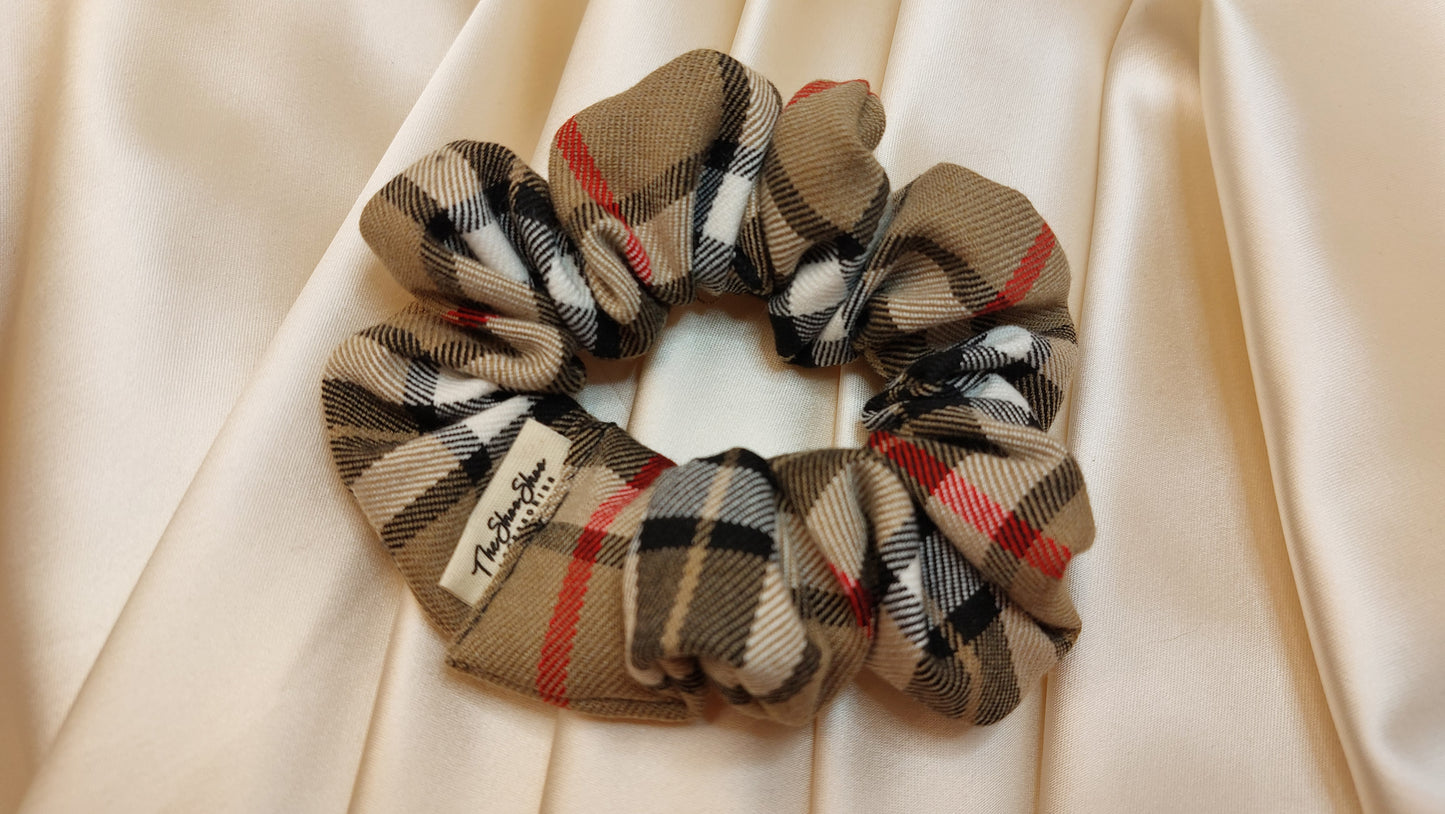 Scottish Squares ShooShoo Bomull Scrunchie - Handgjord