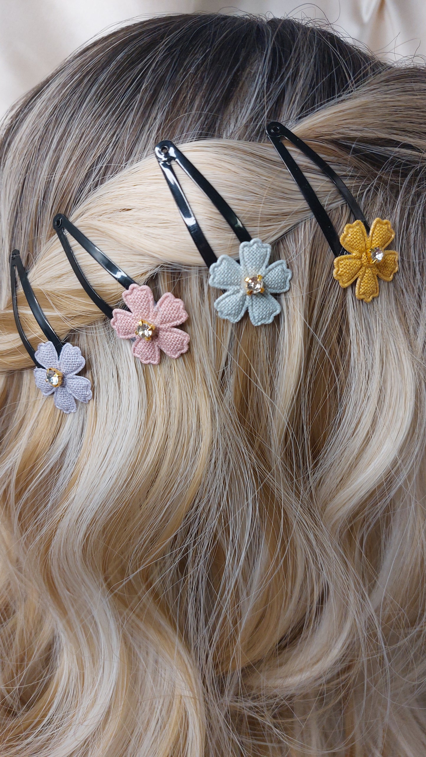Hårspänne med blomma svart Shoo Shoo 2/set