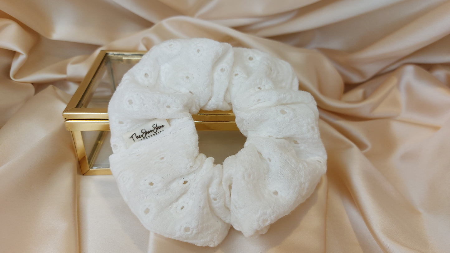 Romance Cloud ShooShoo Bomull Scrunchie - Handgjord