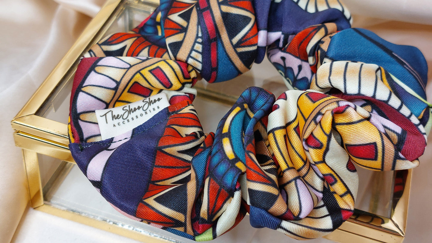 Mosaic Joy mönstrad ShooShoo Satin Scrunchie - Handgjord