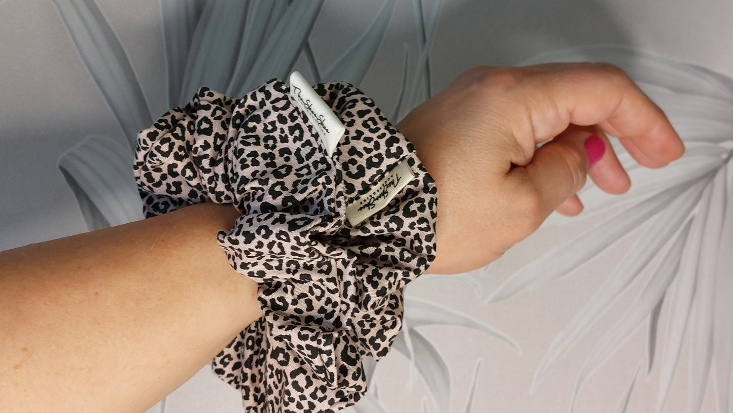Leopard Midnight ShooShoo Bomull Scrunchie - Handgjord