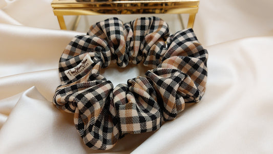 Classic Checkers ShooShoo Bomull Scrunchie - Handgjord