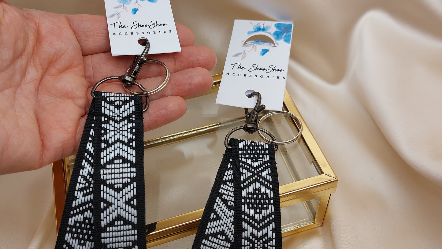 Nyckelring med reflexband och nyckelkrok svart