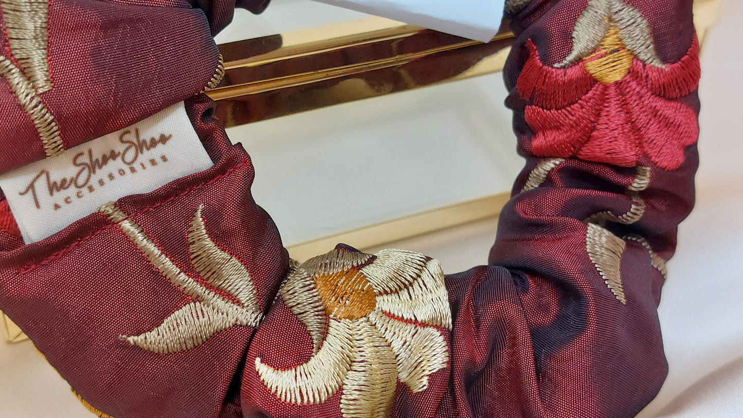 Scrunchie Burgundy Red Broderad taft