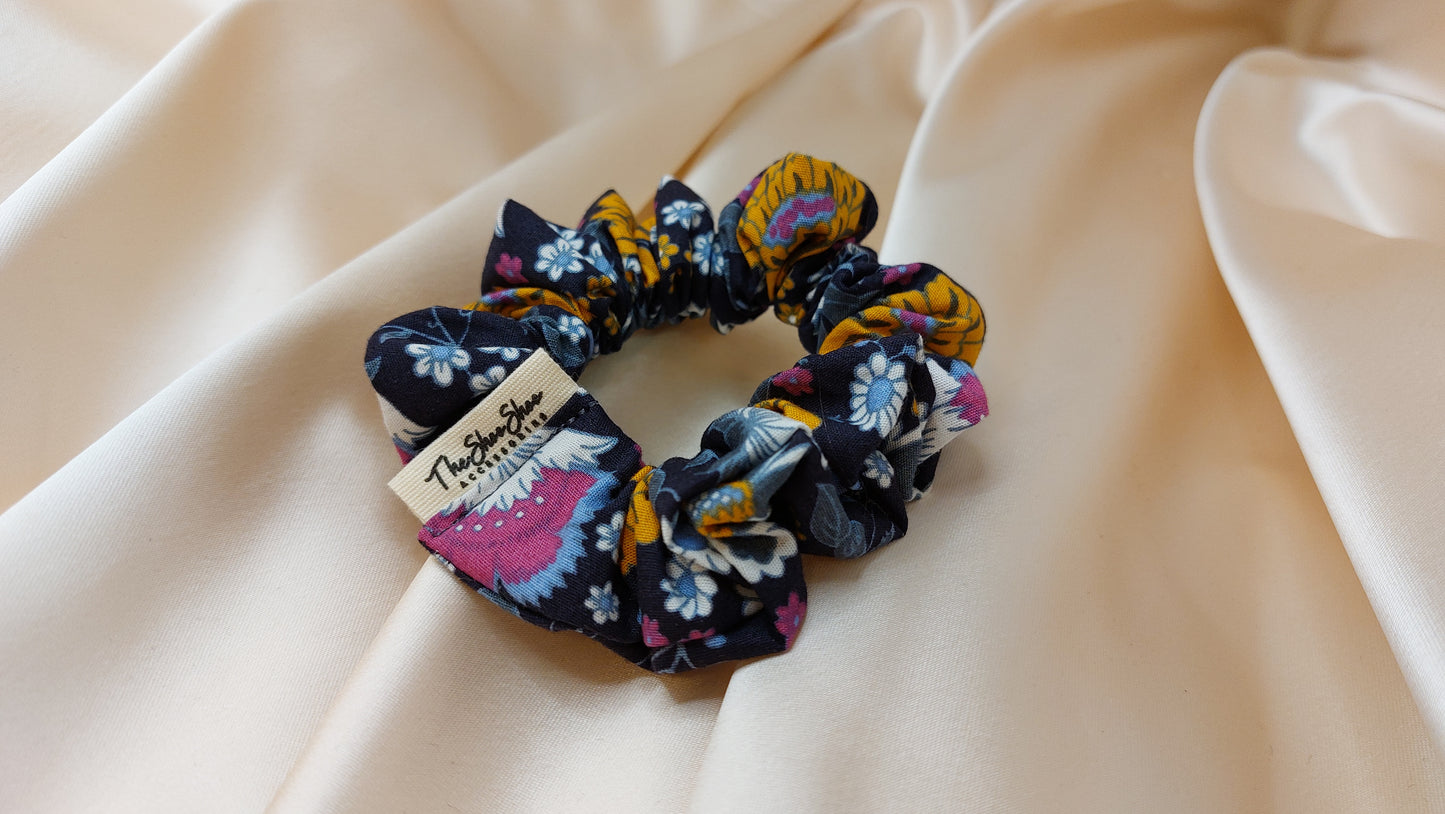 Midsummer Night Blue ShooShoo Bomull Scrunchie - Handgjord