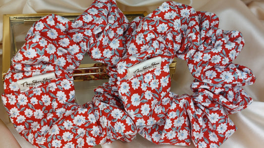 Summer Party in Red ShooShoo Bomull Scrunchie - Handgjord