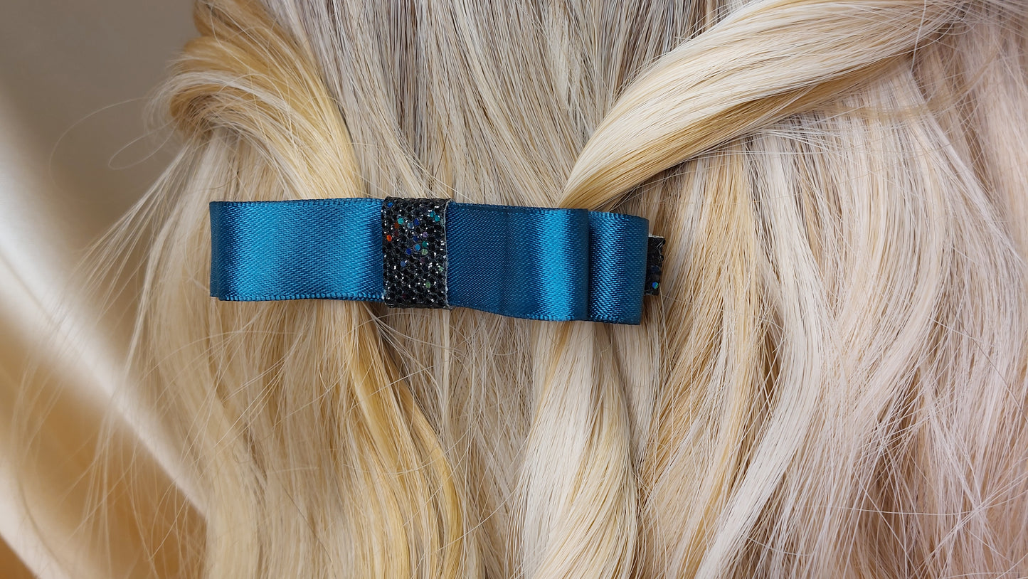 Sparkle Pop Glitter på satin dubbel rosett hårspänne Shoo Shoo
