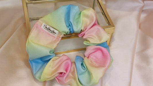 Unicorn Rainbow ShooShoo Satin Scrunchie - Handgjord