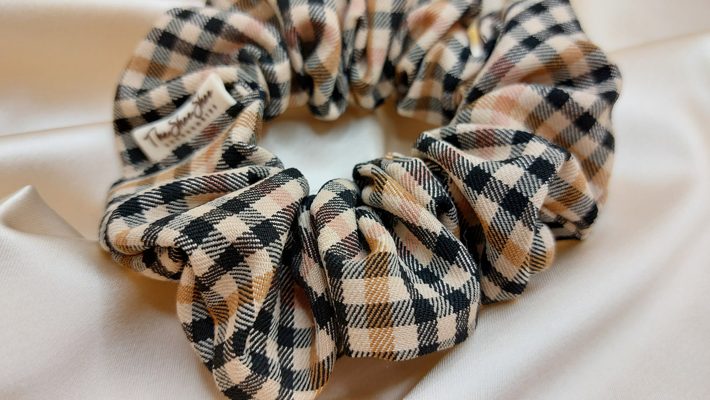 Classic Checkers ShooShoo Bomull Scrunchie - Handgjord