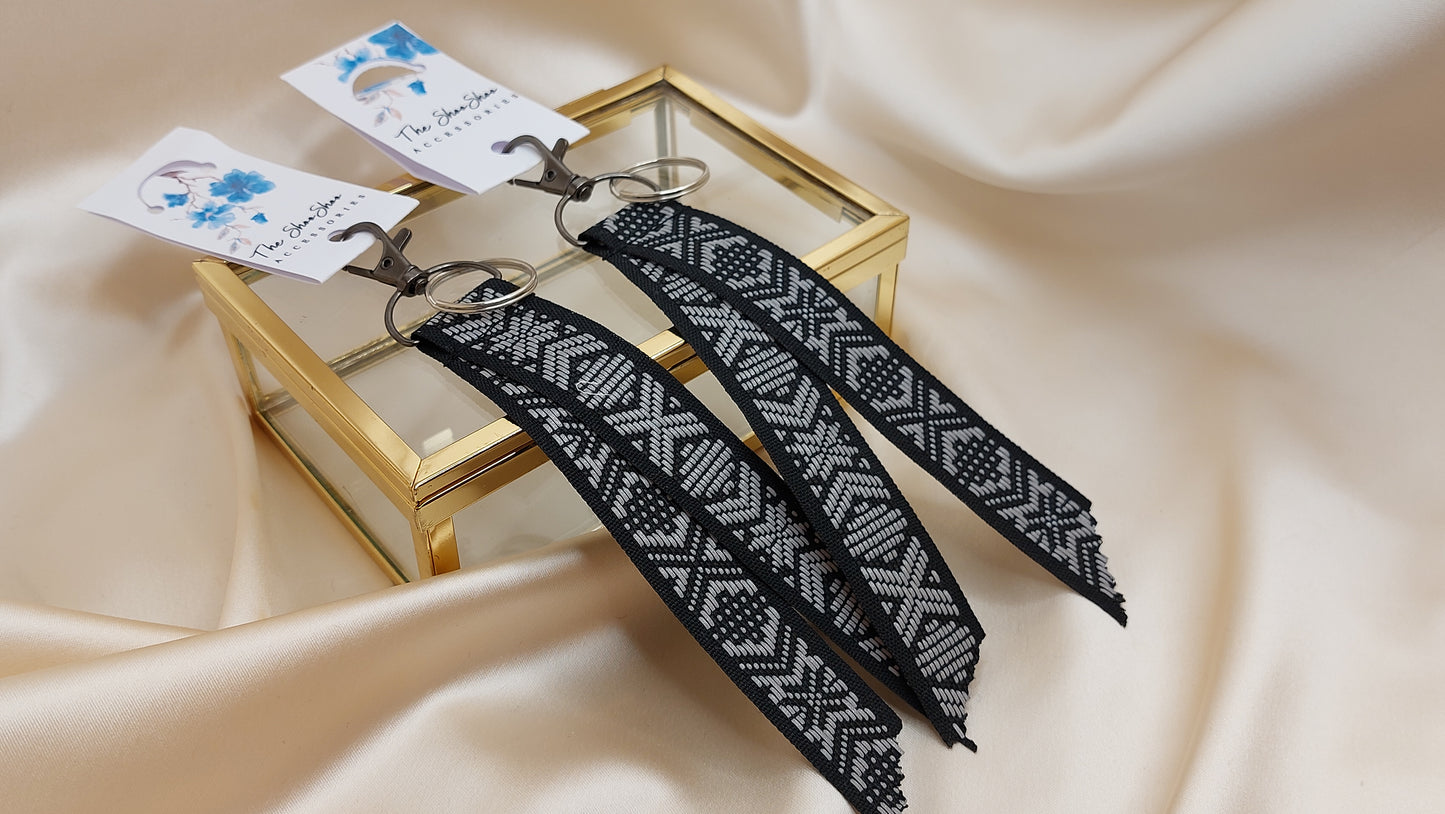 Nyckelring med reflexband och nyckelkrok svart