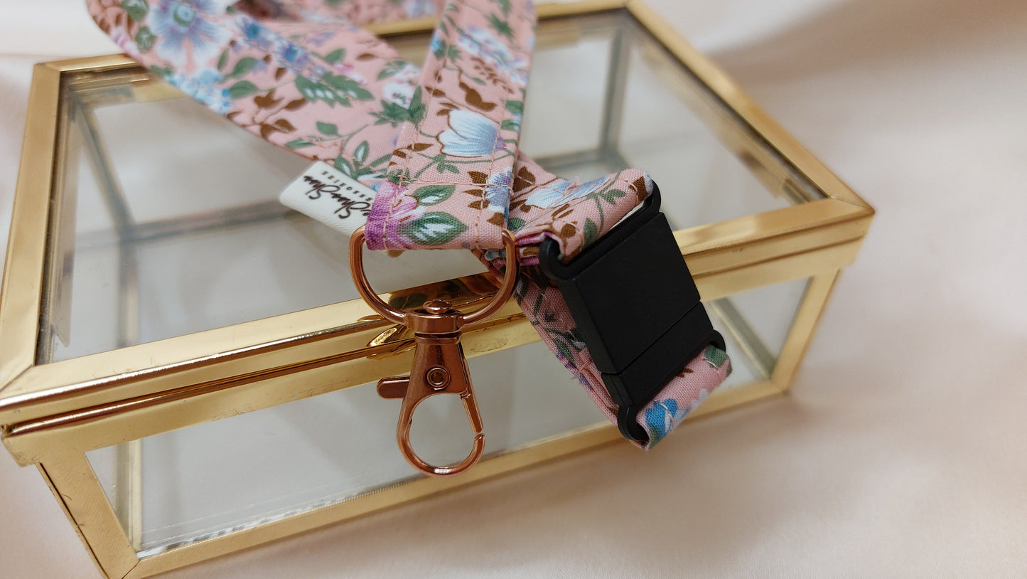 Nyckelband långt Wonderland med säkerhetsfäste och nyckelkrok