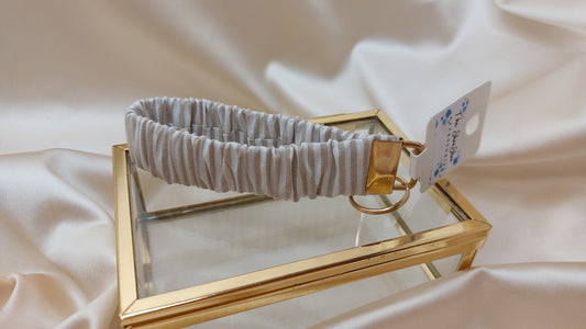 Nyckelband Scrunchie Vanilla Latte elastisk med ring