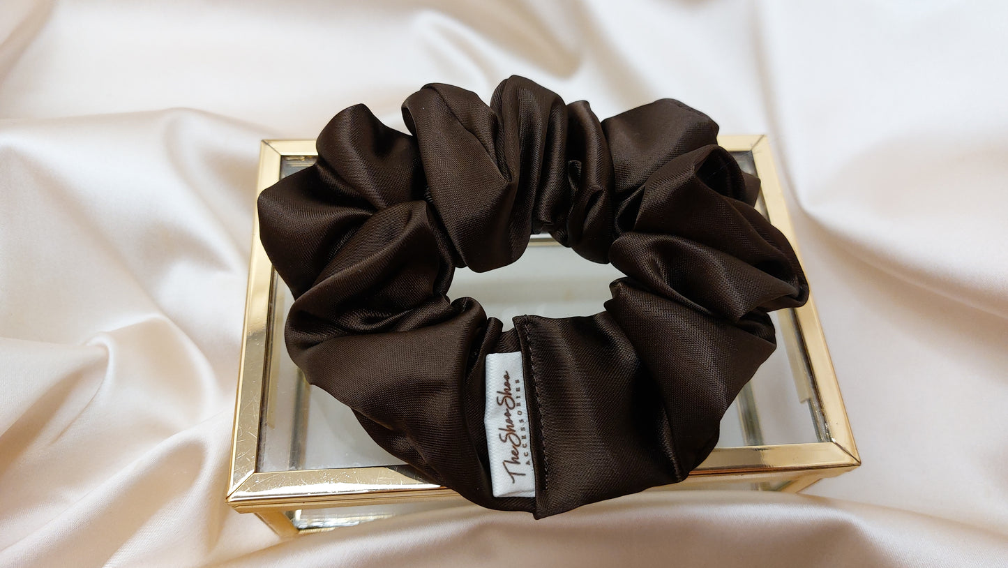 Chocolate ShooShoo Satin Scrunchie - Handgjord