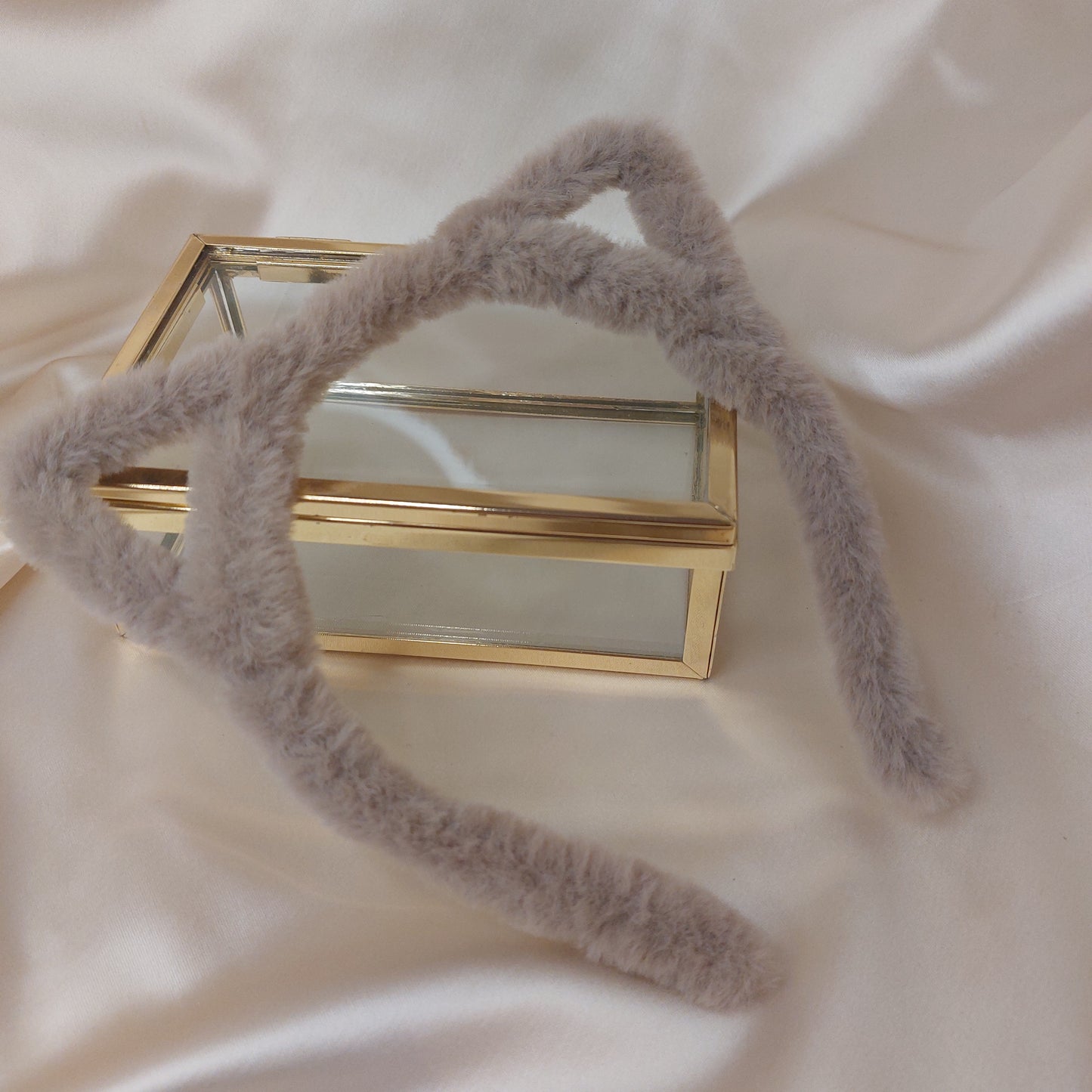 Diadem med öron och fluffig fleece