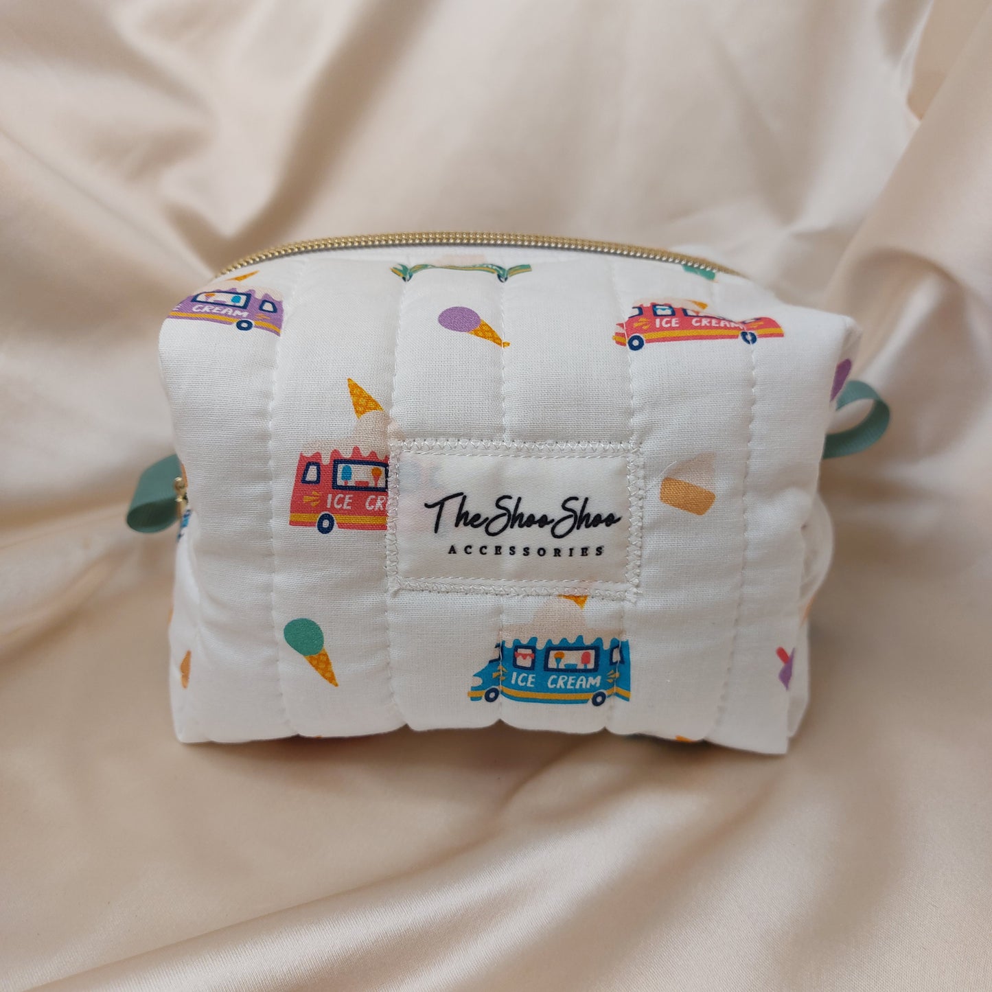 Handquiltad Mini Beauty Bag – Ice Cream Trucks | TheShooShoo