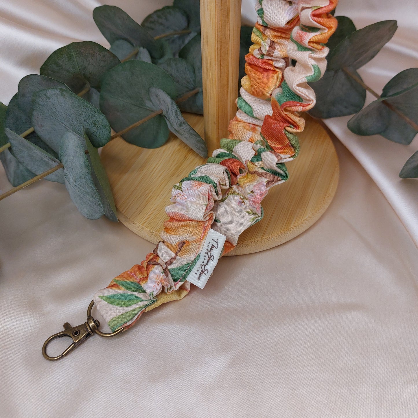 Scrunchie Nyckelband Peach Goodness med nyckelkrok