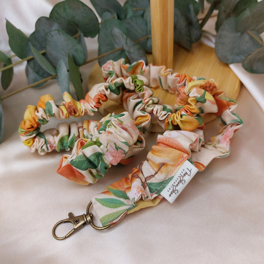 Scrunchie Nyckelband Peach Goodness med nyckelkrok