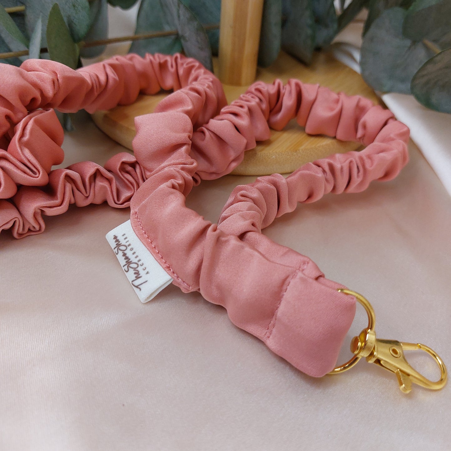 Scrunchie Nyckelband Just Peachy elastisk med nyckelkrok