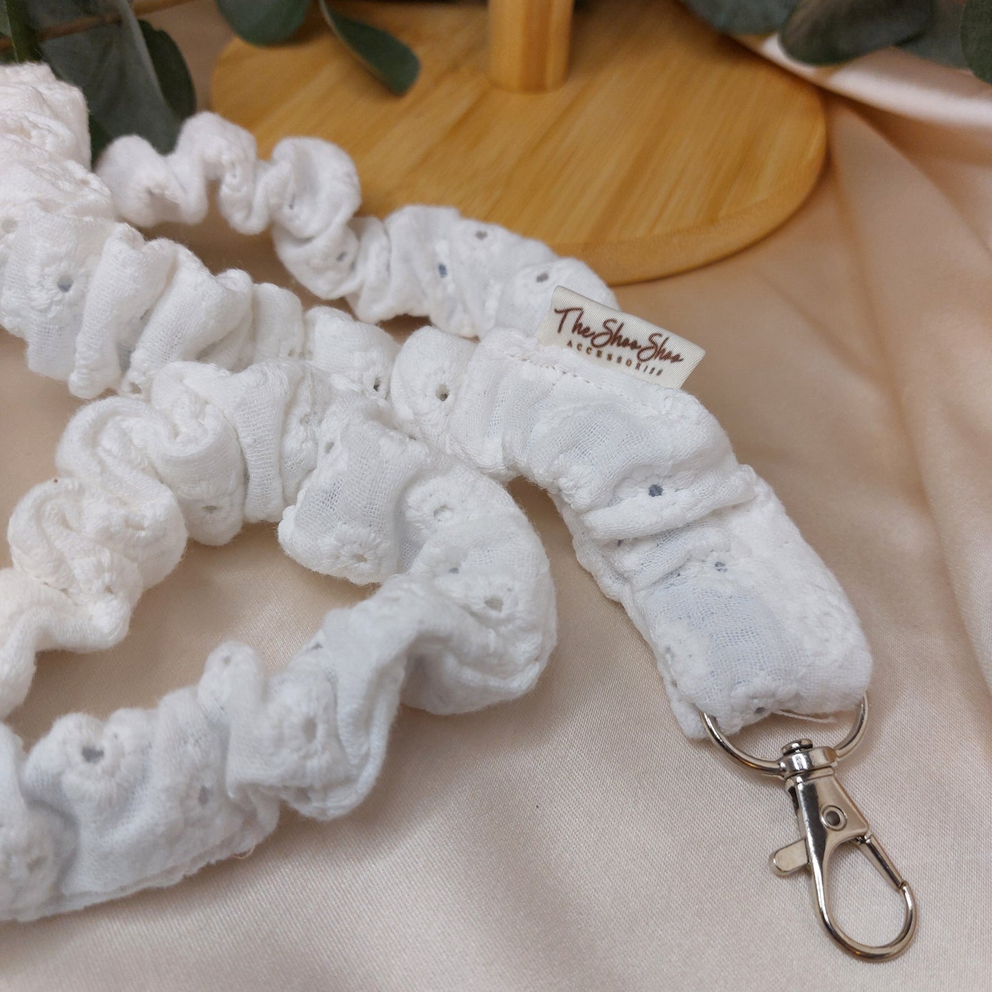 Scrunchie Nyckelband Romance Cloud med nyckelkrok