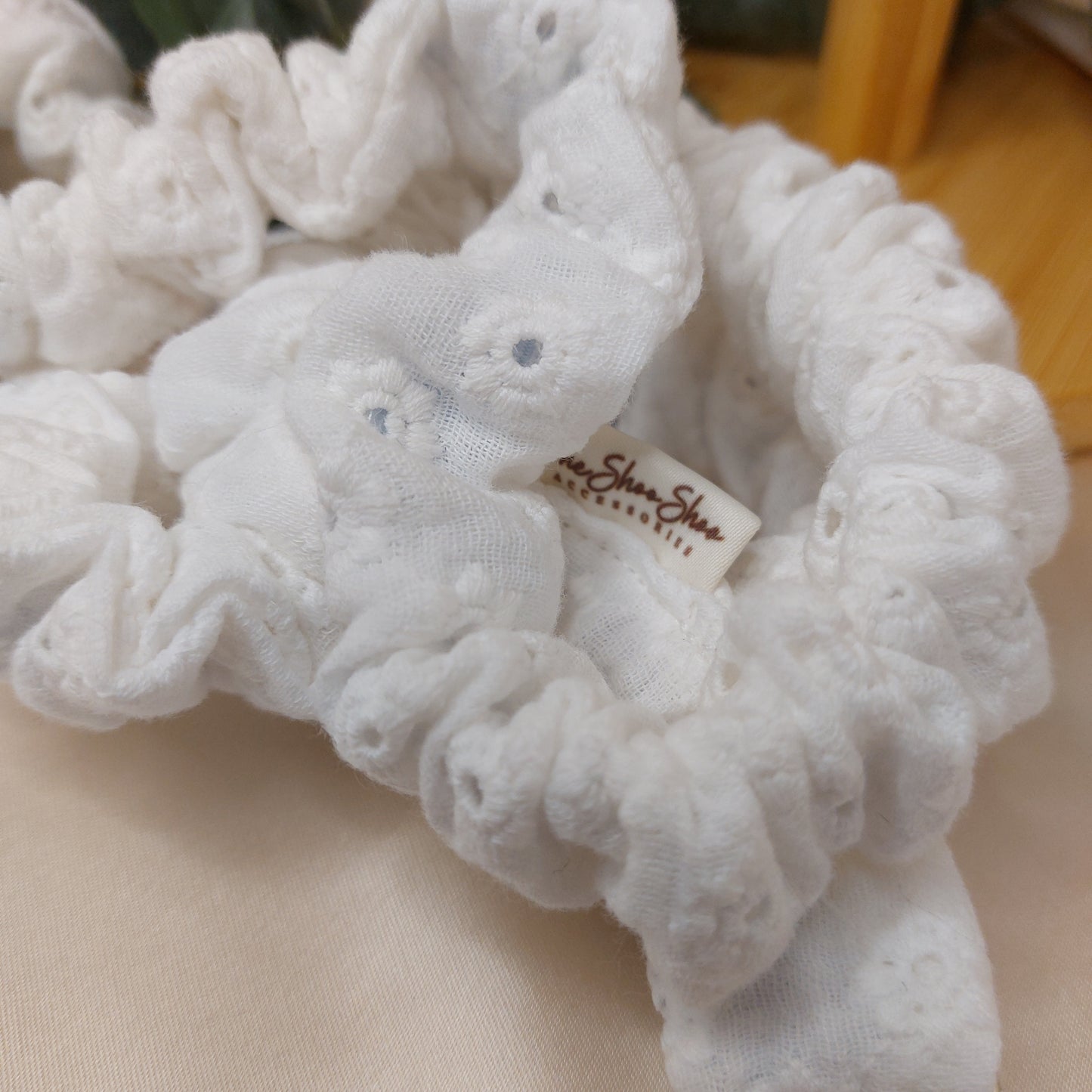 Scrunchie Nyckelband Romance Cloud med nyckelkrok