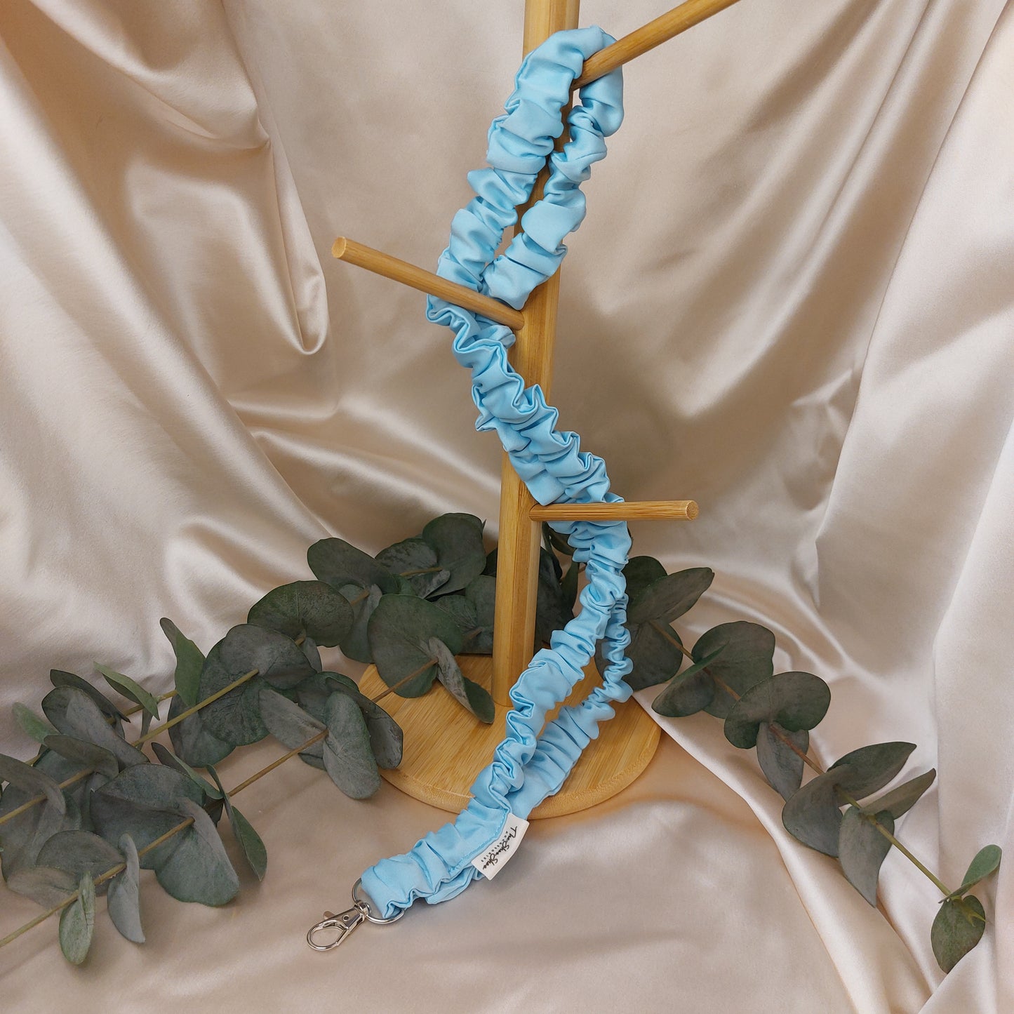 Scrunchie Nyckelband Pool Blue med nyckelkrok