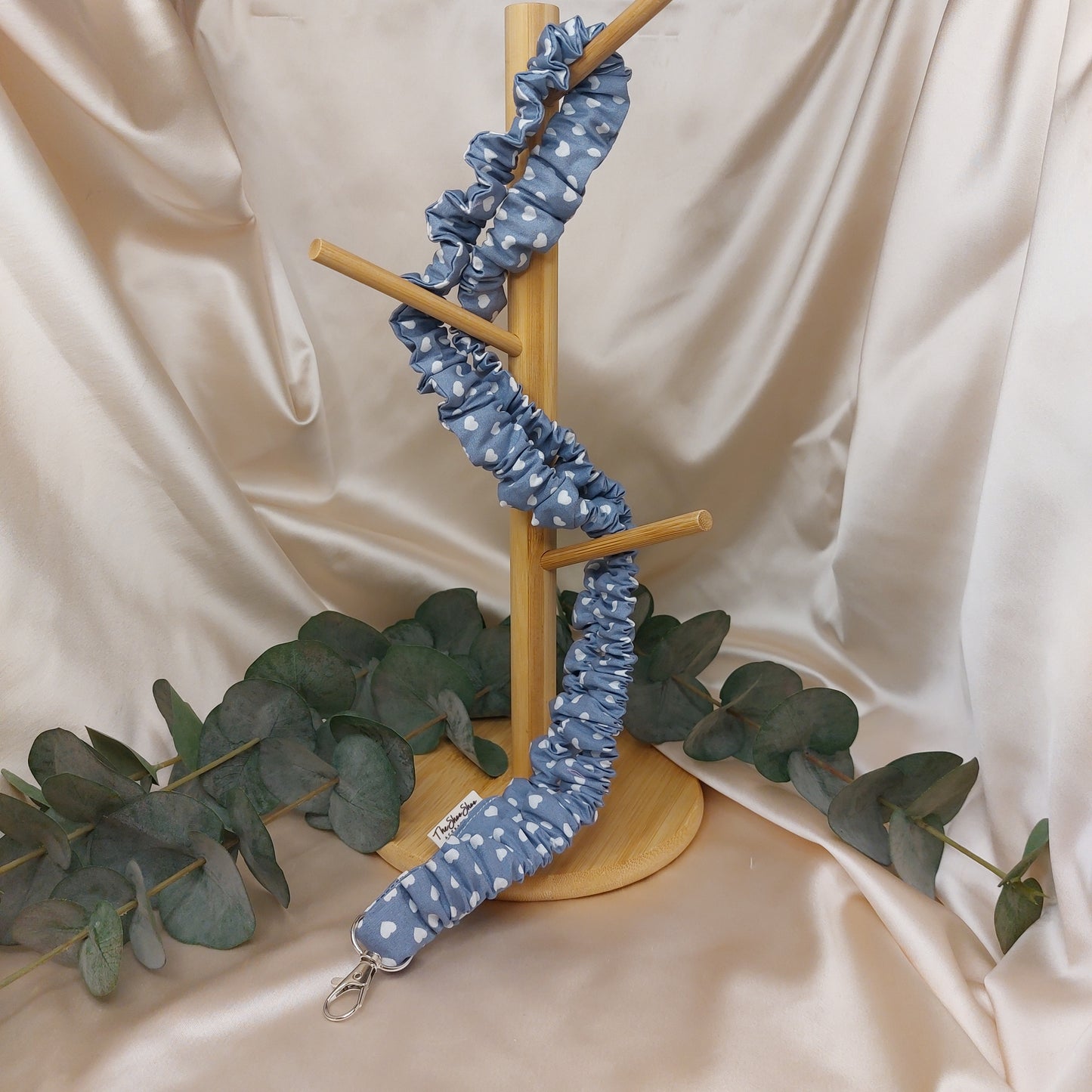 Scrunchie Nyckelband Sweethearts Gray med nyckelkrok
