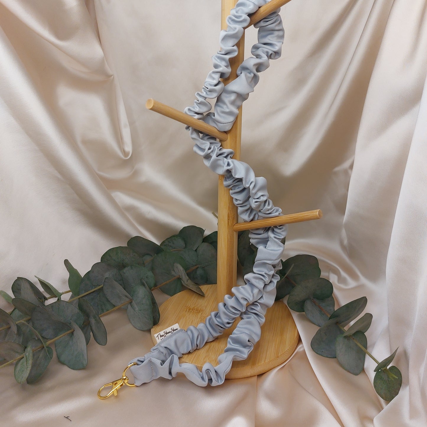 Scrunchie Nyckelband Gray Mist elastisk med nyckelkrok