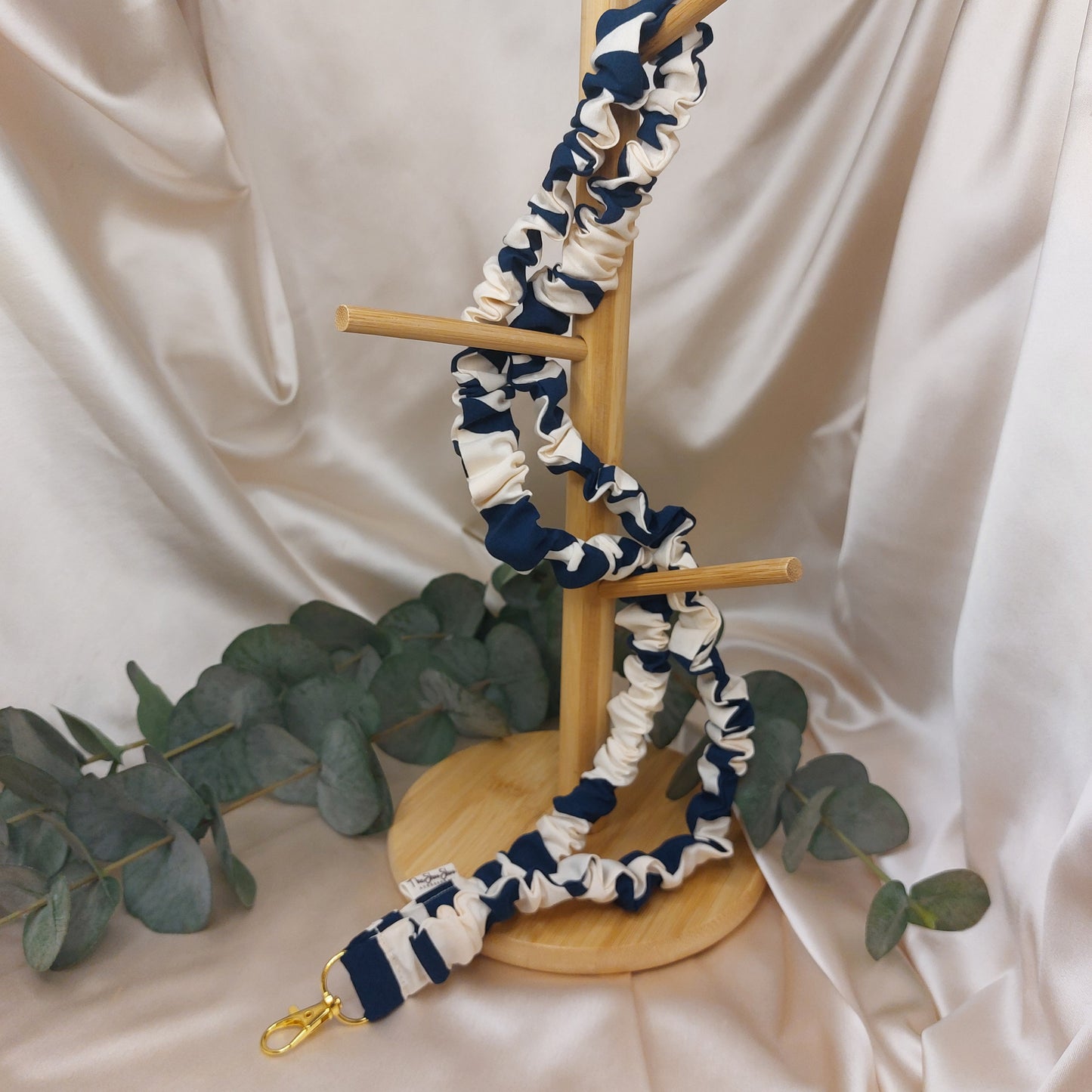 Scrunchie Nyckelband Ocean Blue med nyckelkrok