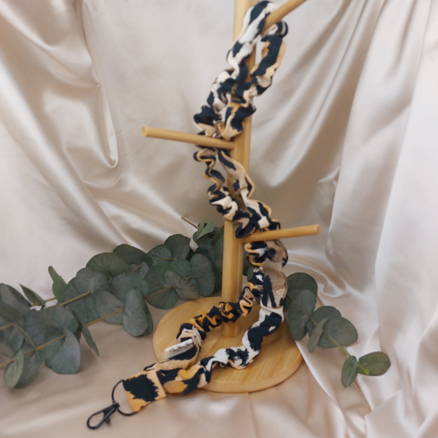 Scrunchie Nyckelband True Tiger med nyckelkrok