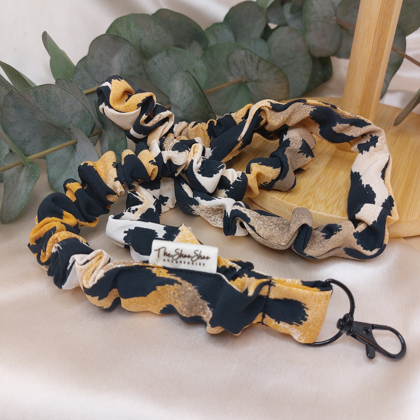 Scrunchie Nyckelband True Tiger med nyckelkrok