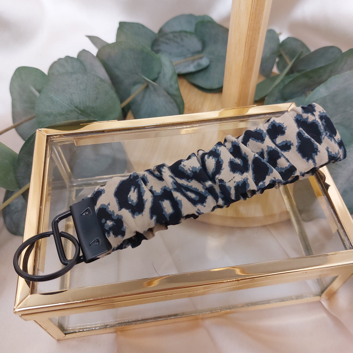 Nyckelband Scrunchie Handled Flowerparty elastisk med ring